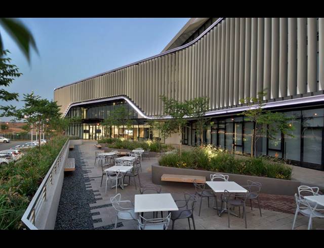 1,056M² OFFICE TO LET IN DORINGKLOOF